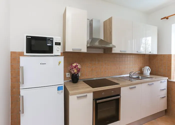 Harmonia - Comfort One-bedroom With Balcony And Shared Pool